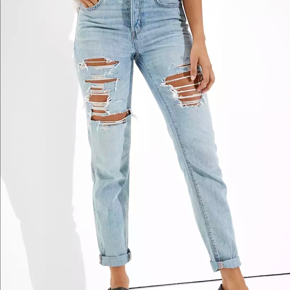 AE Ripped Tomgirl Jean - Size 16 - NWT